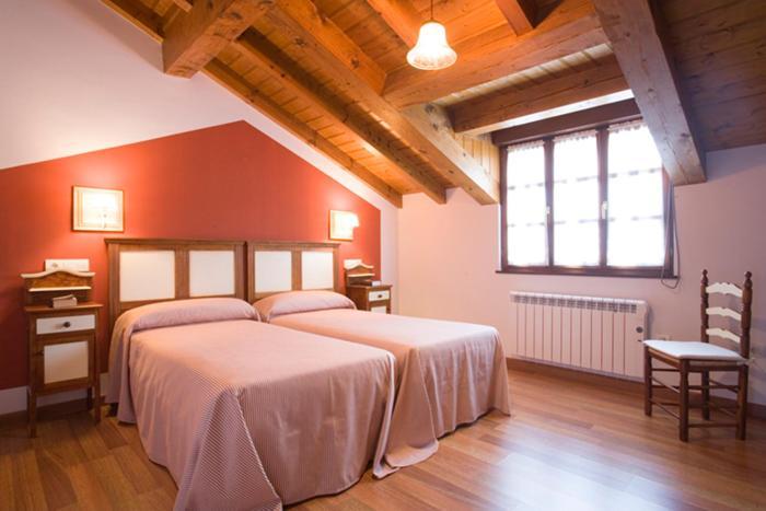 La Fonda De Bustio Hotel Room photo